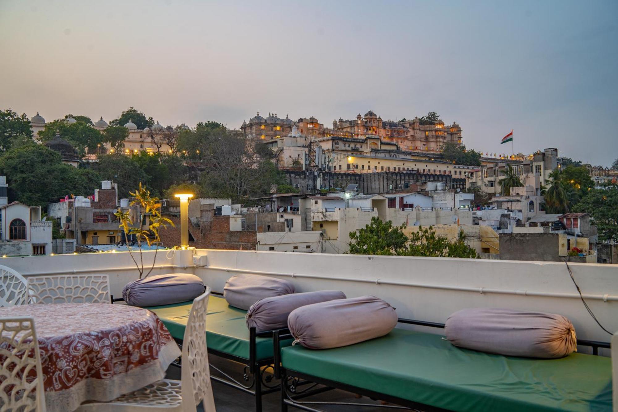 Footprint Hostel أُودايبور المظهر الخارجي الصورة